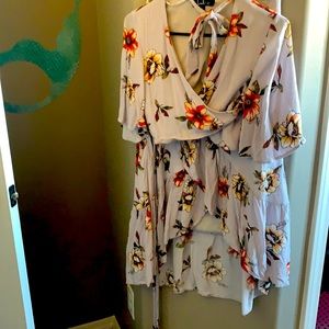 Lulus lavender top and wrap around skirt. Size small